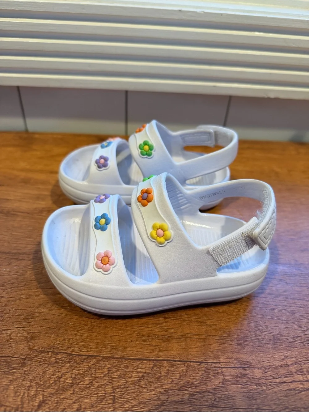 wonder nation White Kids Sandals with Multicolor Flower Accents